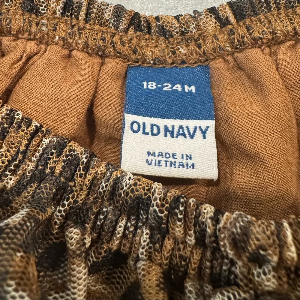 Old Navy Baby Girl Ivory Tiger Sweatshirt & Brown Tulle Skirt Set 18-24 Months